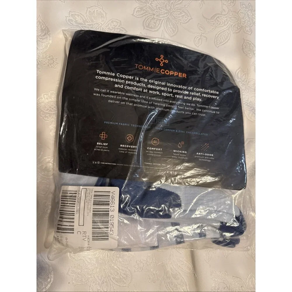 Tommie Copper 4 Pack SnugStay WOTC Compression Socks Blue White Stripe Large